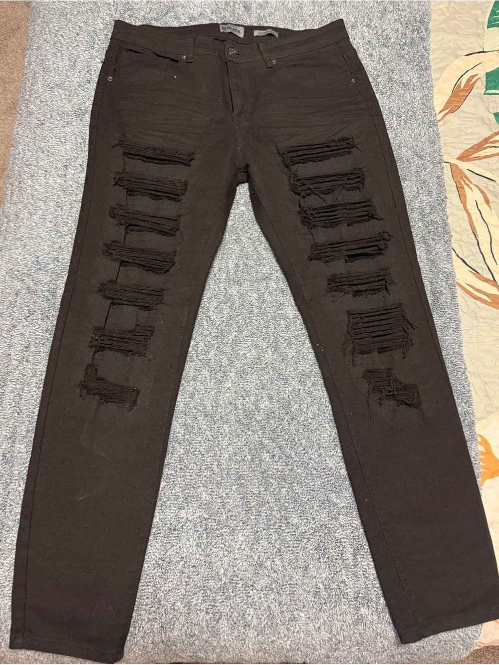 Black Distressed Skinny Jeans - Brand: